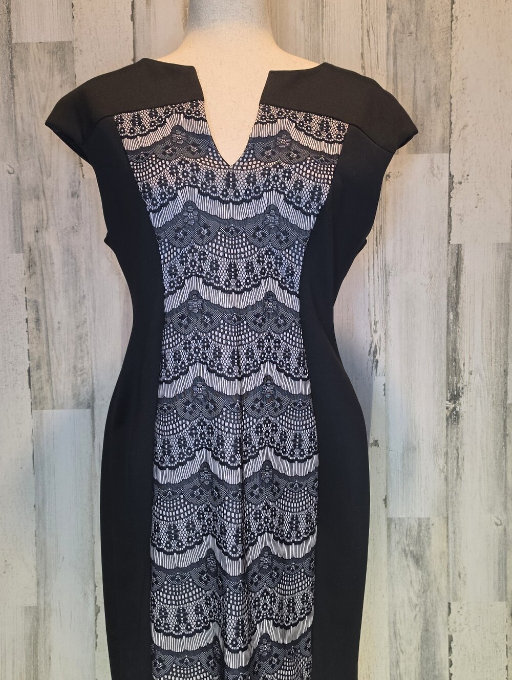 Connected Apparel Women’s Size 10 Black Lace Print Sheath Dress Cap Sleeve